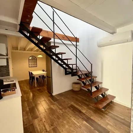 Apartamento Duplex Con Terraza Privada, 200 Metros De Catedral